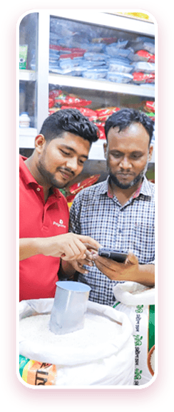 Retailer receiving digital support from PriyoShop